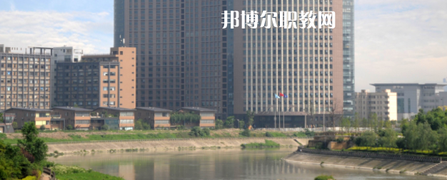 中國第五冶金建設(shè)公司技工學(xué)校2022年宿舍條件