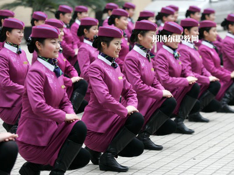 甘肅2022年女生適合鐵路學(xué)校嗎