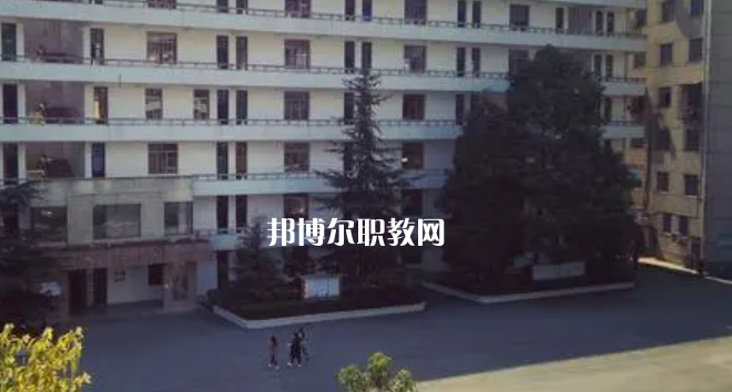 衡陽(yáng)市瀟湘衛(wèi)生中等專業(yè)學(xué)校2023年學(xué)費(fèi)、收費(fèi)多少